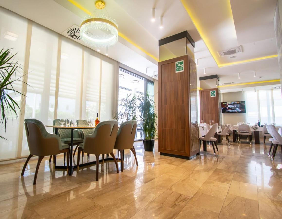 Hotel Hills Улцин Екстериор снимка