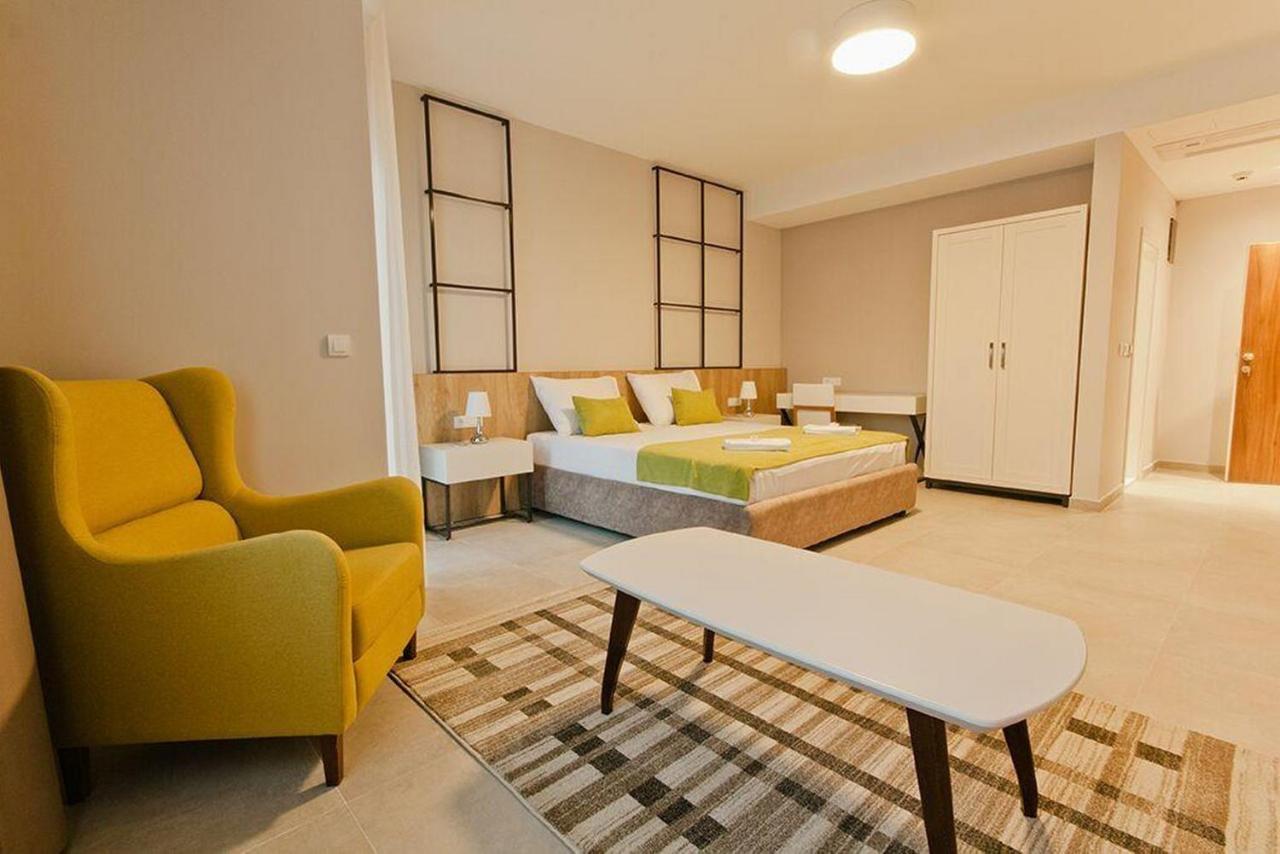 Hotel Hills Улцин Екстериор снимка