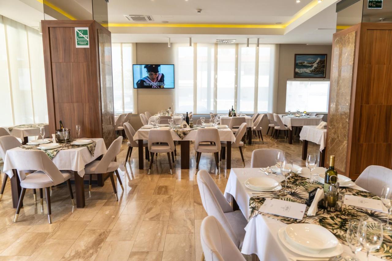 Hotel Hills Улцин Екстериор снимка