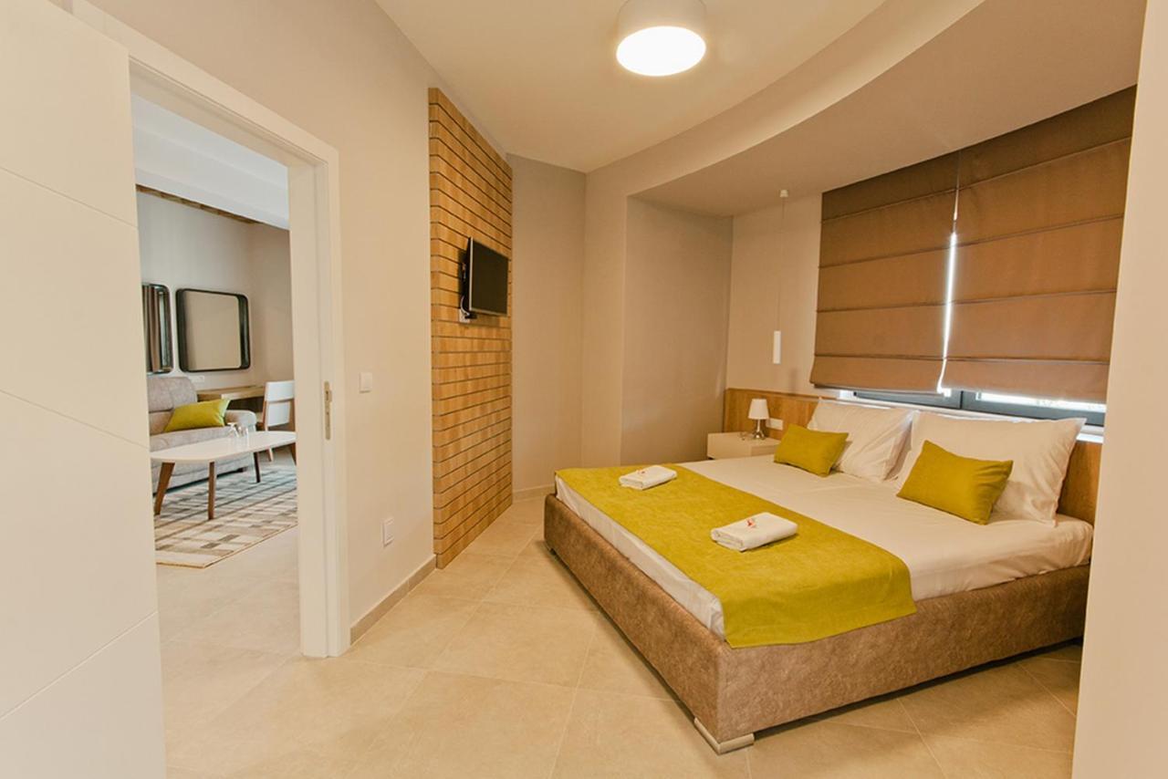 Hotel Hills Улцин Екстериор снимка