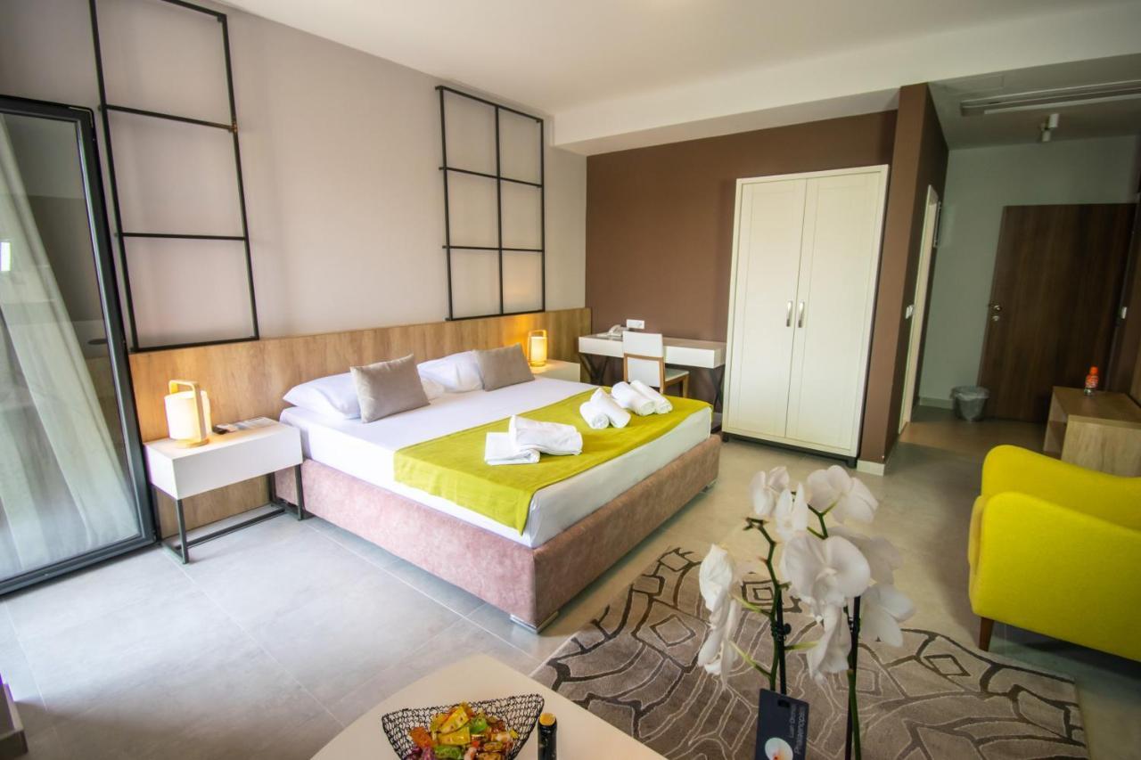Hotel Hills Улцин Екстериор снимка